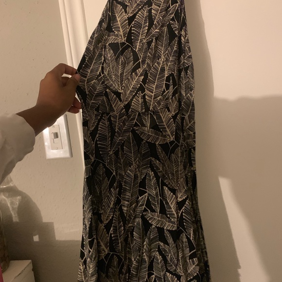 Back out mini dress - Picture 2 of 2